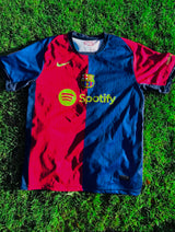 Barcelona 23/24 Home Shirt + New Era Fitted Cap